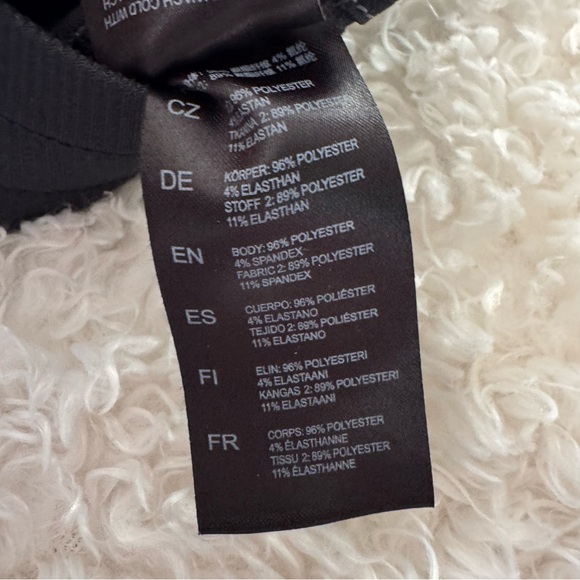 KÜHL Women’s Black Performance Hiking Pants Outdoor Travel Size 18W 31” inseam - Picture 13 of 14